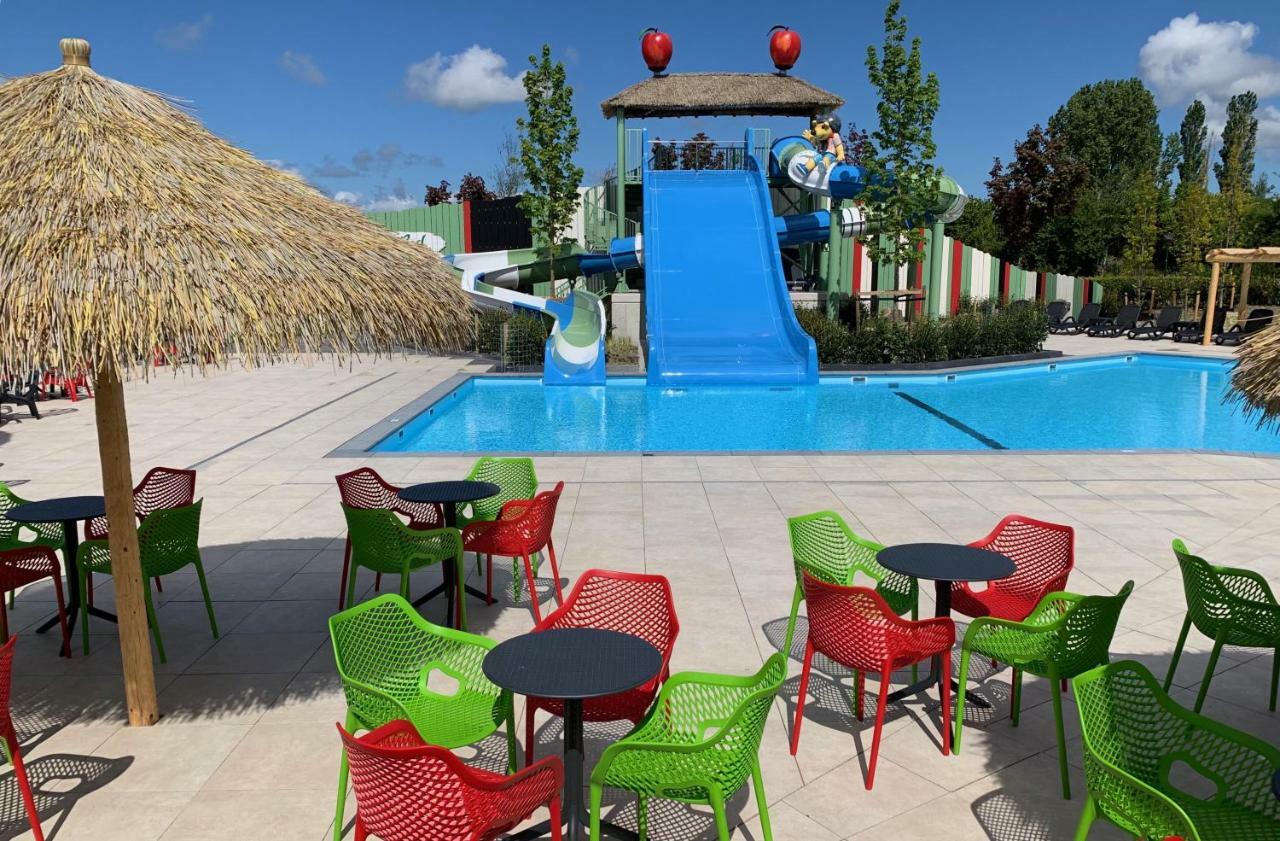 Campingpark De Bongerd Villa Tuitjenhorn Exterior foto